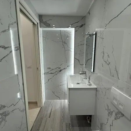 Wh-steve Home-two-room 2 Minutes From Via Matteotti *